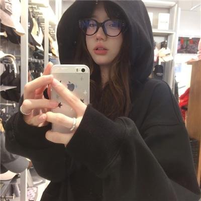 玄学老祖驾到，真千金重整家族荣耀